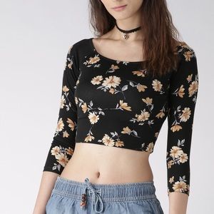 LAST SIZE S- New F21 floral crop top